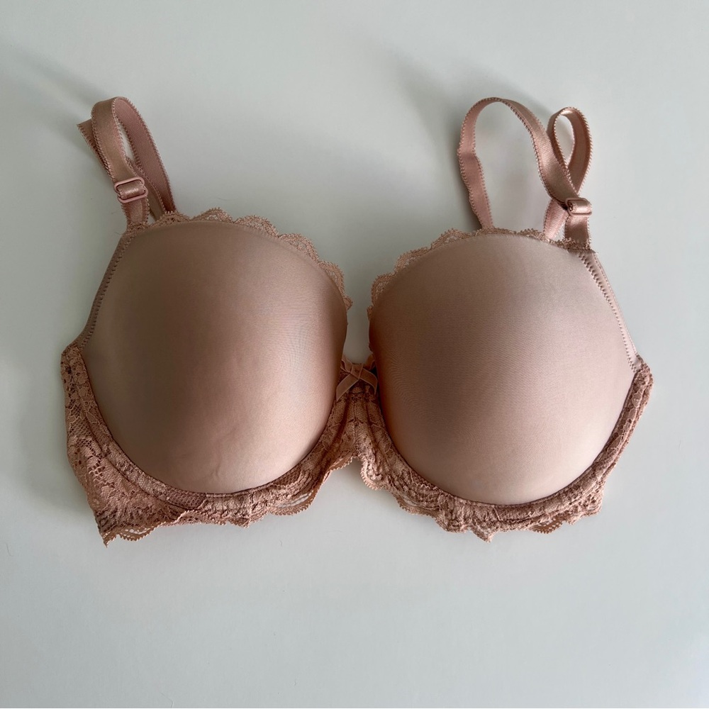 Victoria's Secret Lace Trimmed Nude Bra